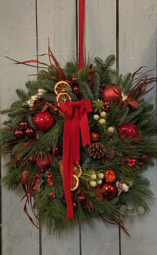 ¿Por qué decoramos nuestras casas con flores navideñas?