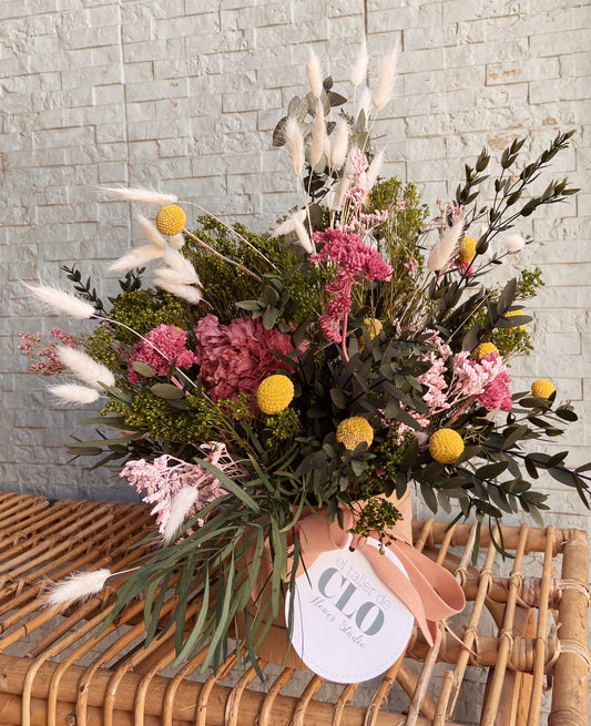 Sombrerera kraft con flores preservadas | Tonos rosas